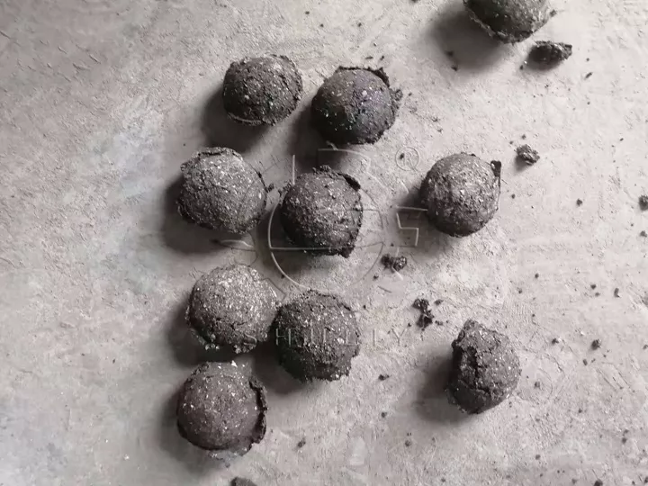 boules de charbon de bois pour barbecue