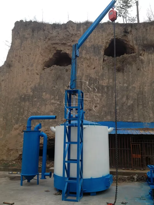 Site de travail de la machine à charbon de bois en morceaux