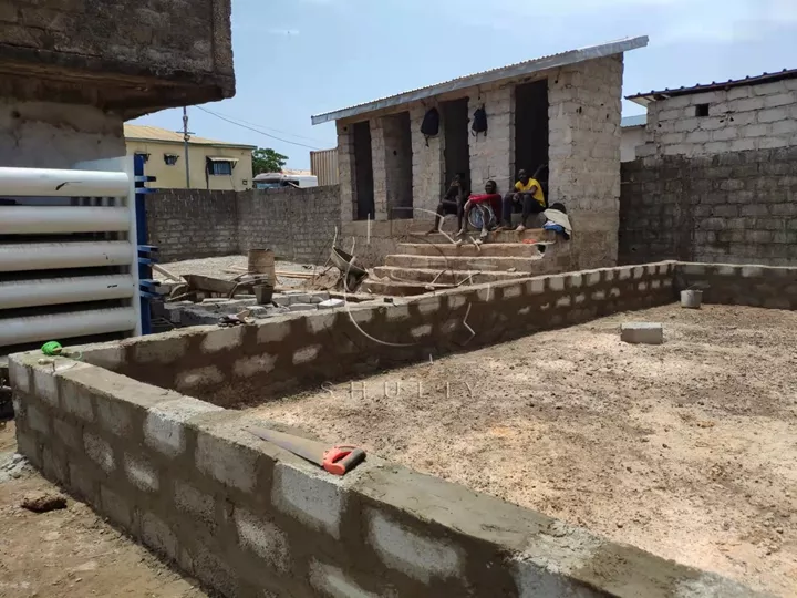 Sitio de instalación de la planta de procesamiento de briquetas de carbón