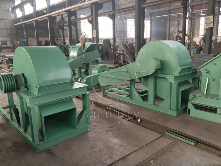 the wood crushing machine