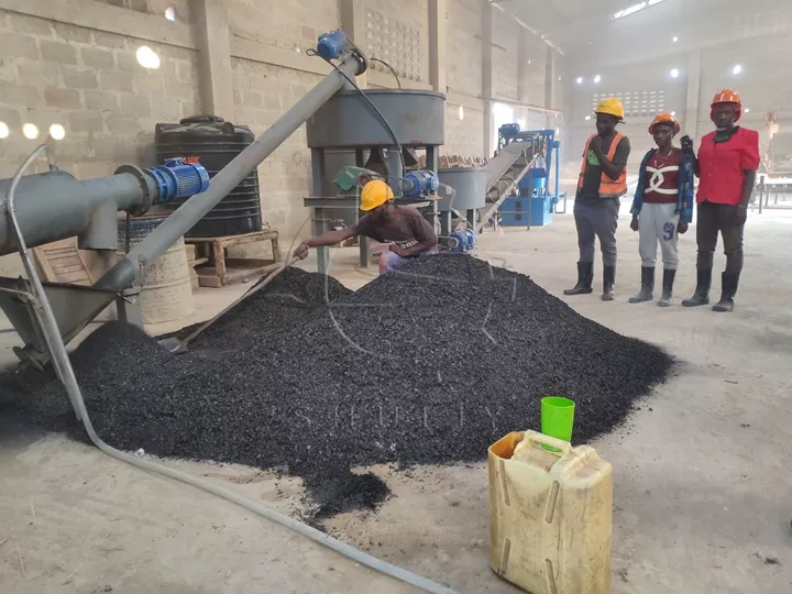 Línea de producción de briquetas de carbón vegetal.