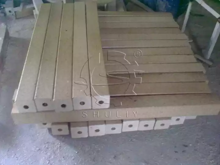 wooden pallet blocks